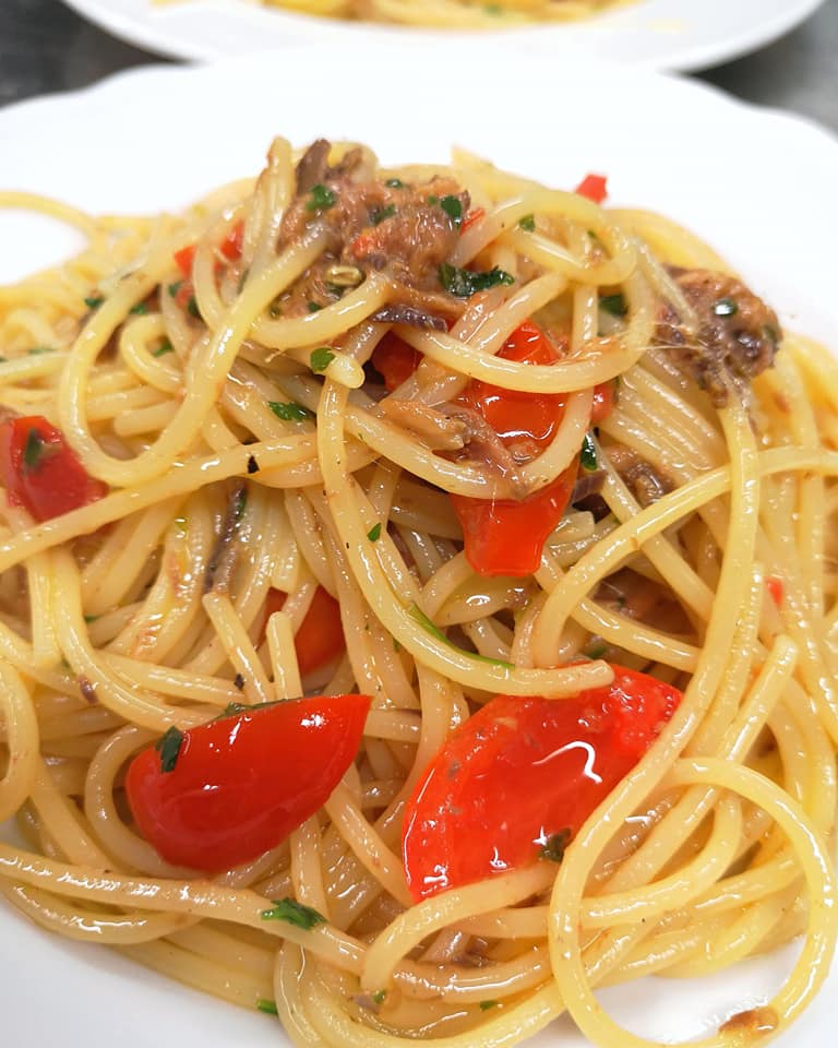 Spaghetti con sardine